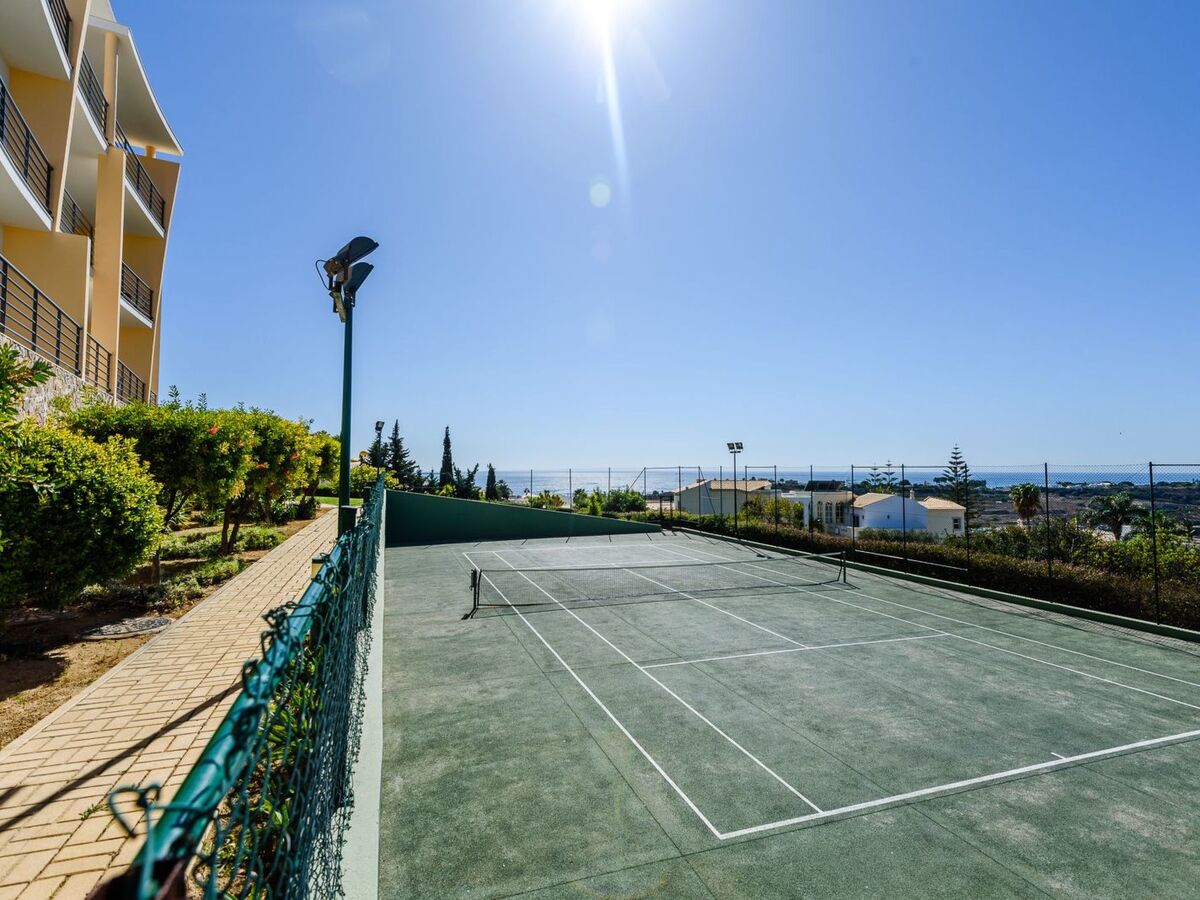 Appartement avec terrasse, 2 piscines, à 300 m du Strip – Albufeira - Photo 46