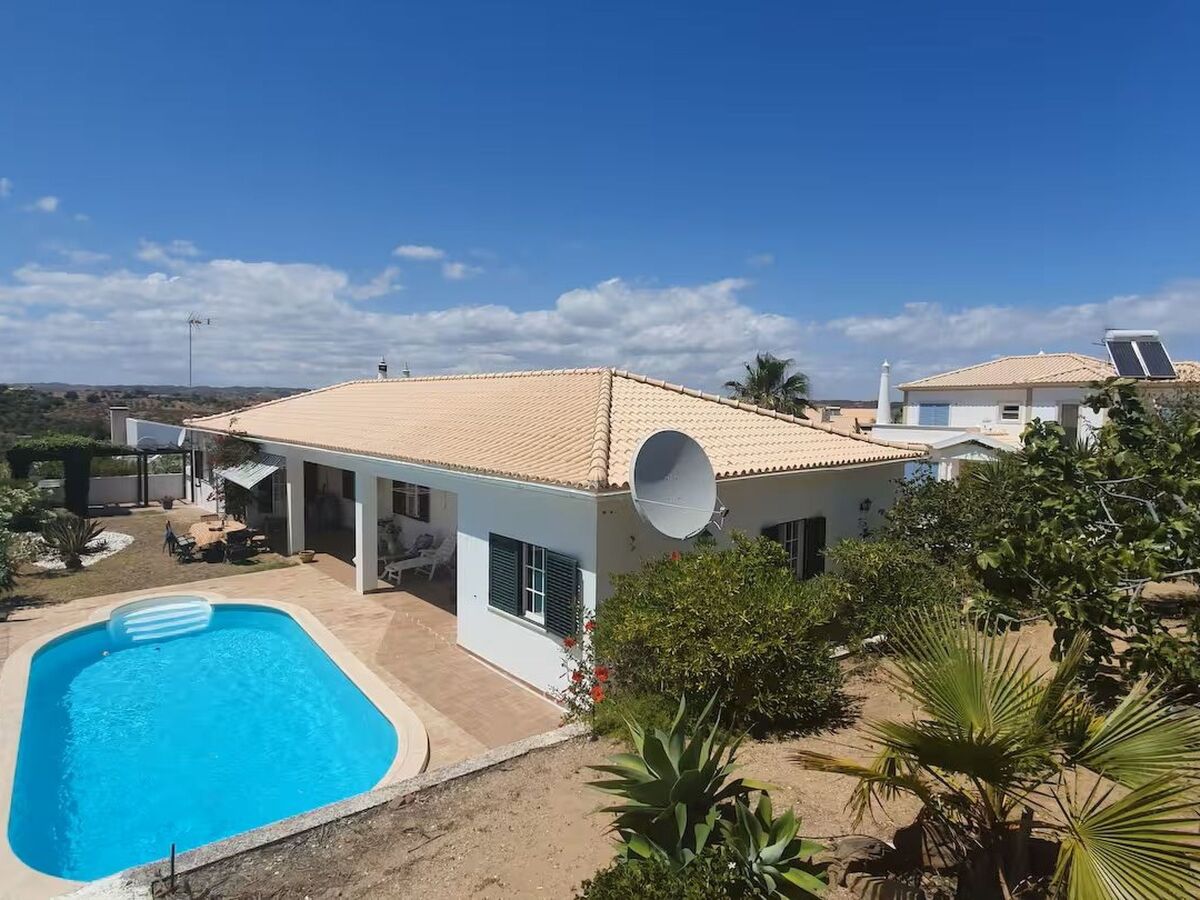 Studio lumineux dans villa avec piscine privée - Photo 1