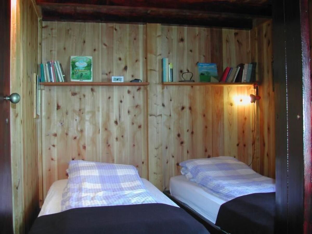 Maison en bois à Canhas avec vue mer et jardin - Photo 3