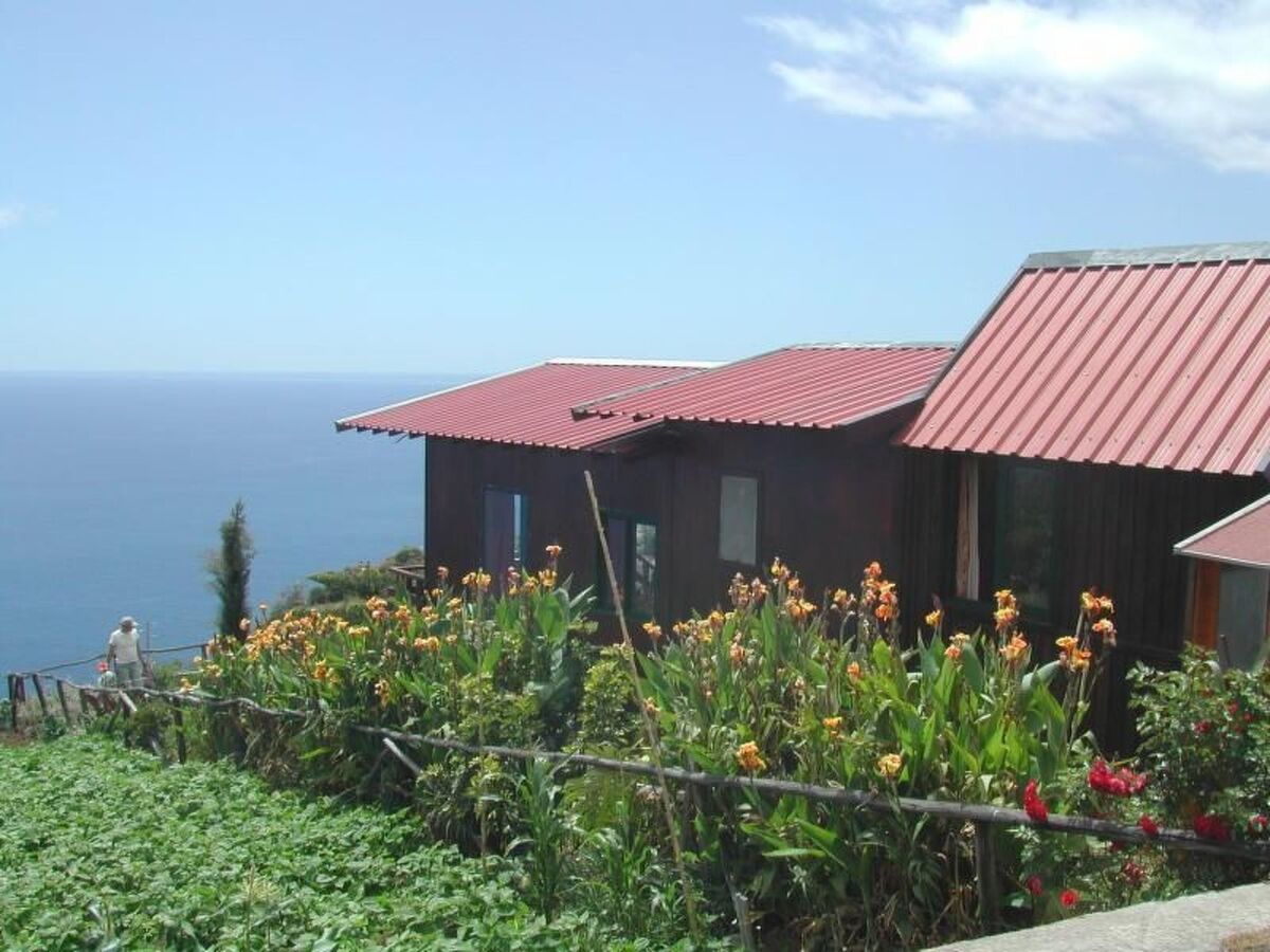 Maison en bois à Canhas avec vue mer et jardin - Photo 4