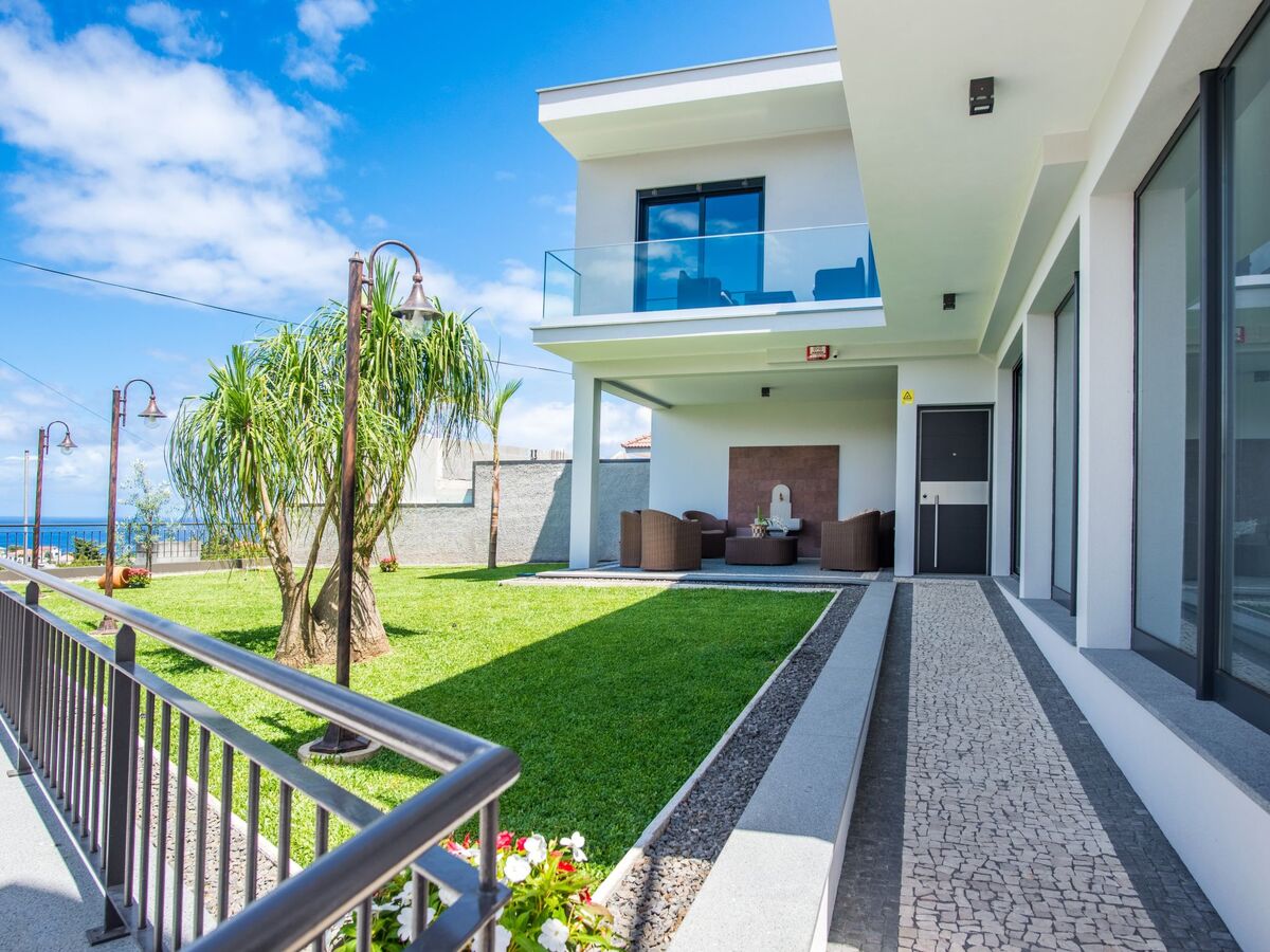 Haus Enxurros – Appartement vue montagne à Ponta Delgada - Photo 1