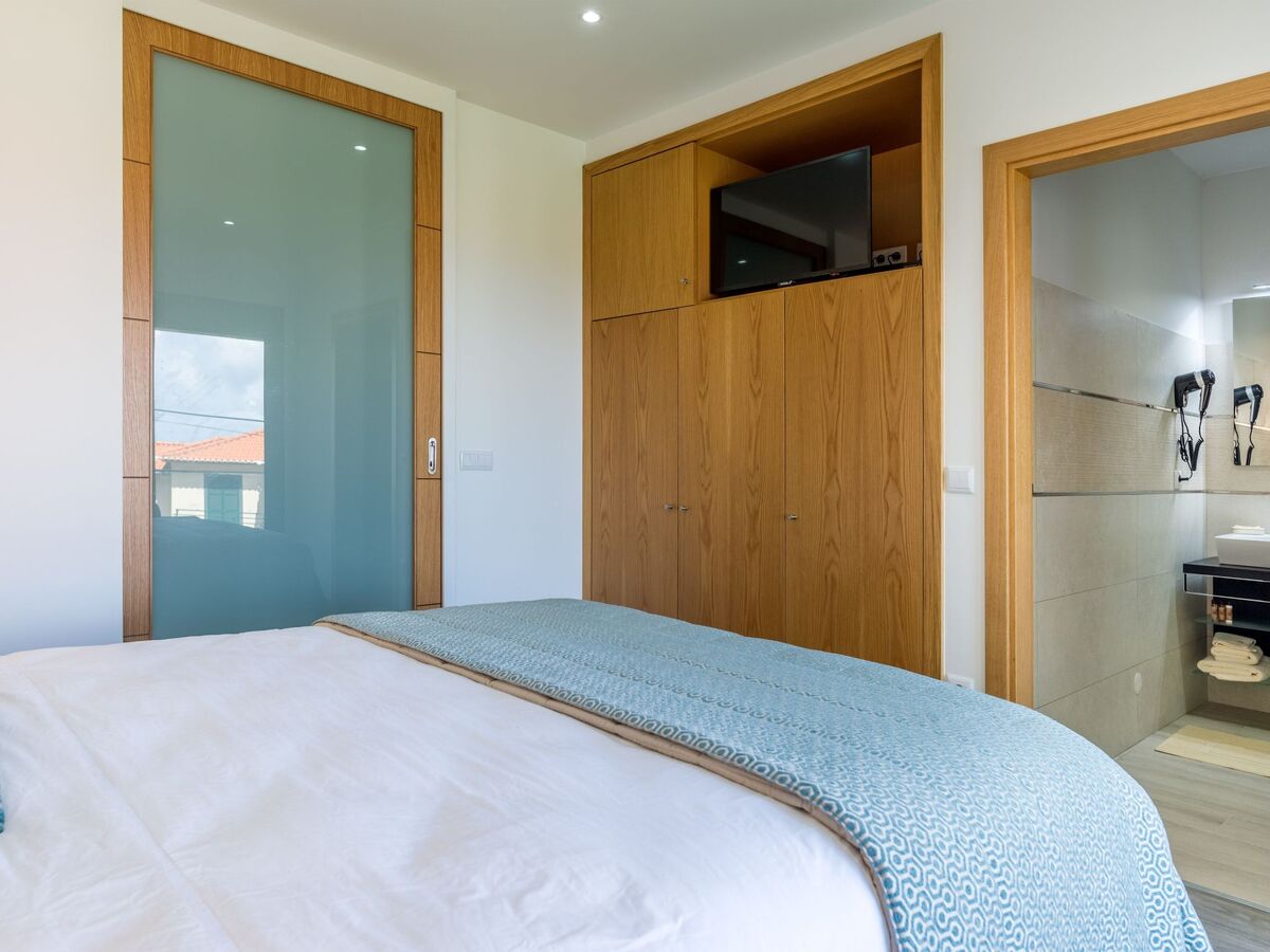 Haus Enxurros – Appartement vue montagne à Ponta Delgada - Photo 12
