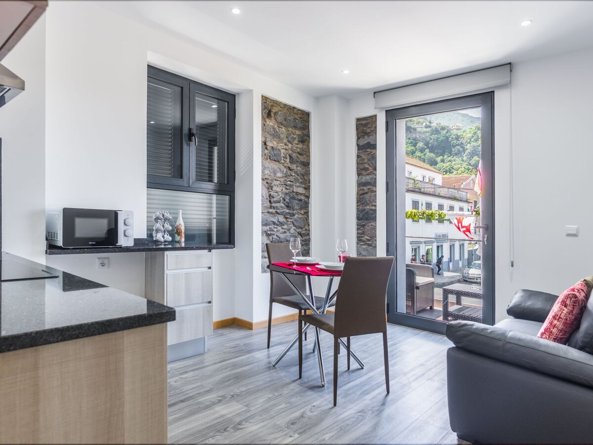 Haus Enxurros – Appartement vue montagne à Ponta Delgada - Photo 16