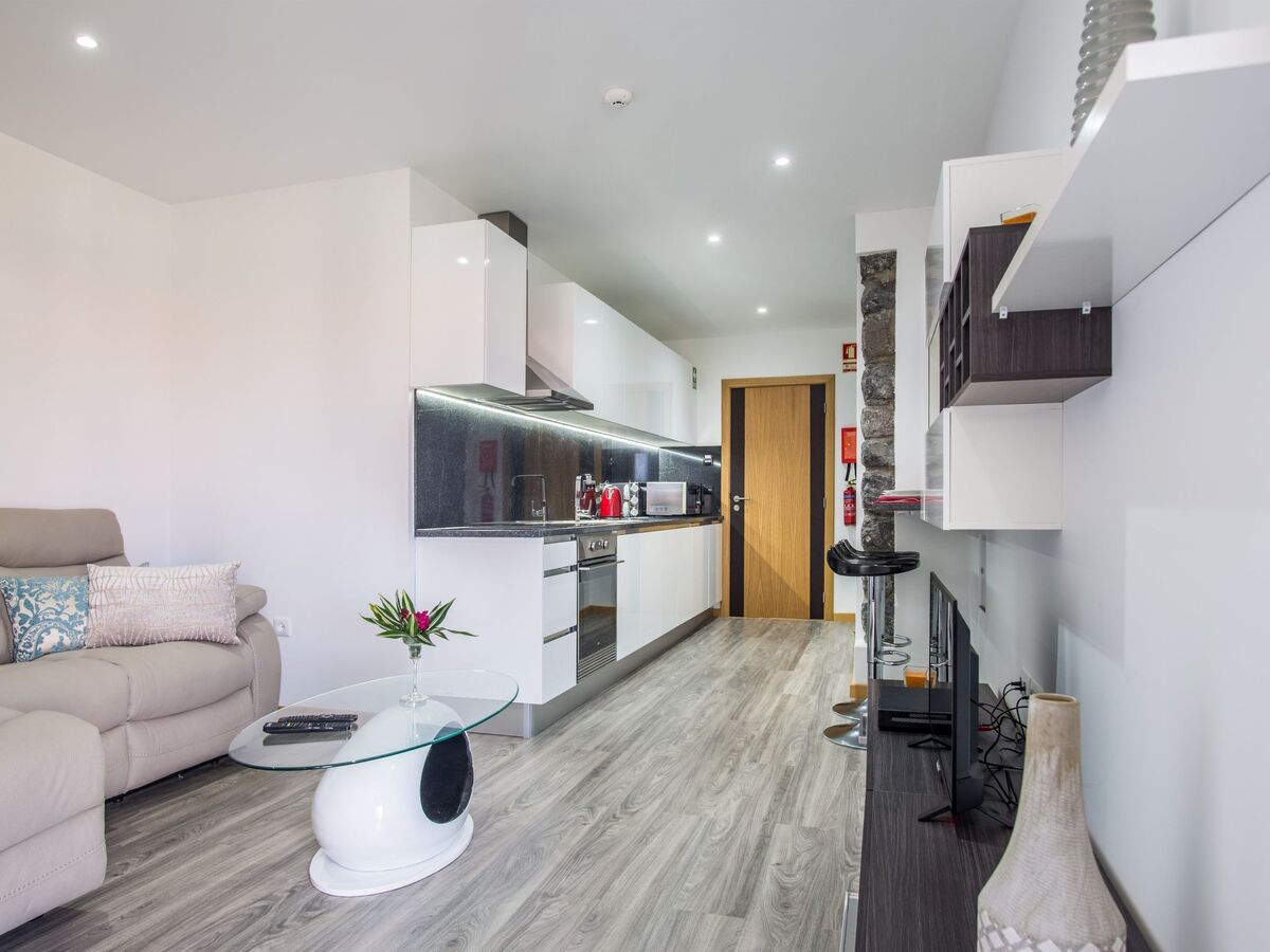 Haus Enxurros – Appartement vue montagne à Ponta Delgada - Photo 21