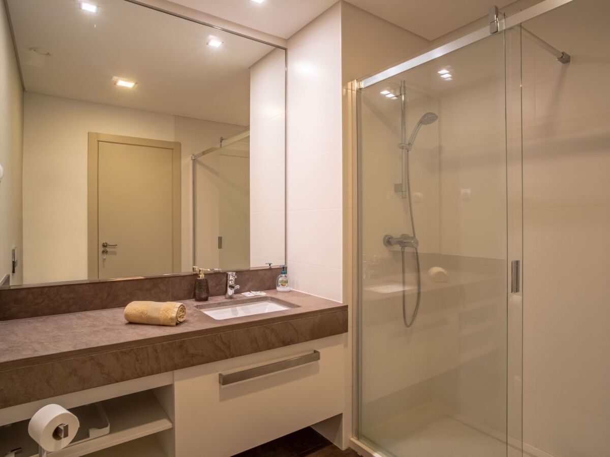 Appartement 2 chambres avec piscine et vue mer à Funchal - Photo 7