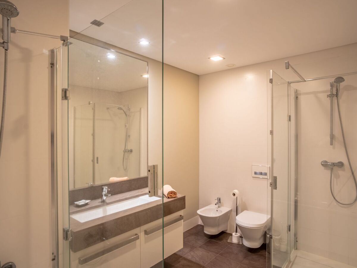 Appartement 2 chambres avec piscine et vue mer à Funchal - Photo 11