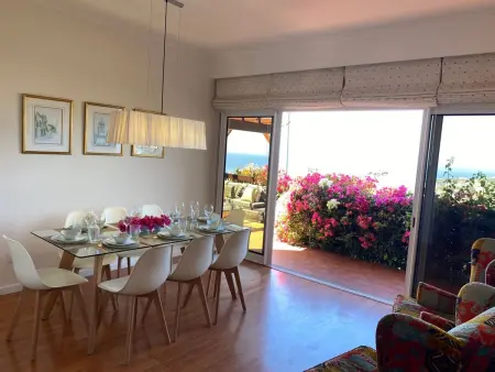 Ideales Familienhaus mit freiem Stadt- und Meerblick - Photo 8