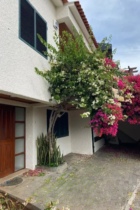 Ideales Familienhaus mit freiem Stadt- und Meerblick - Photo 10