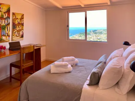 Ideales Familienhaus mit freiem Stadt- und Meerblick - Photo 23