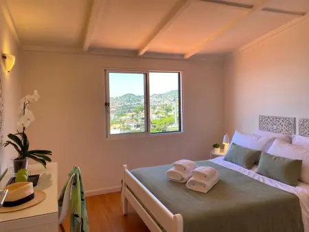 Ideales Familienhaus mit freiem Stadt- und Meerblick - Photo 24