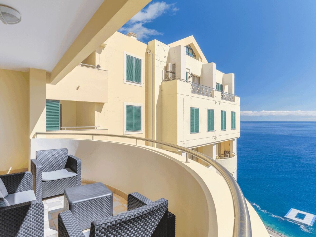 Appartement 4 chambres à Funchal, piscine et parking - Photo 2