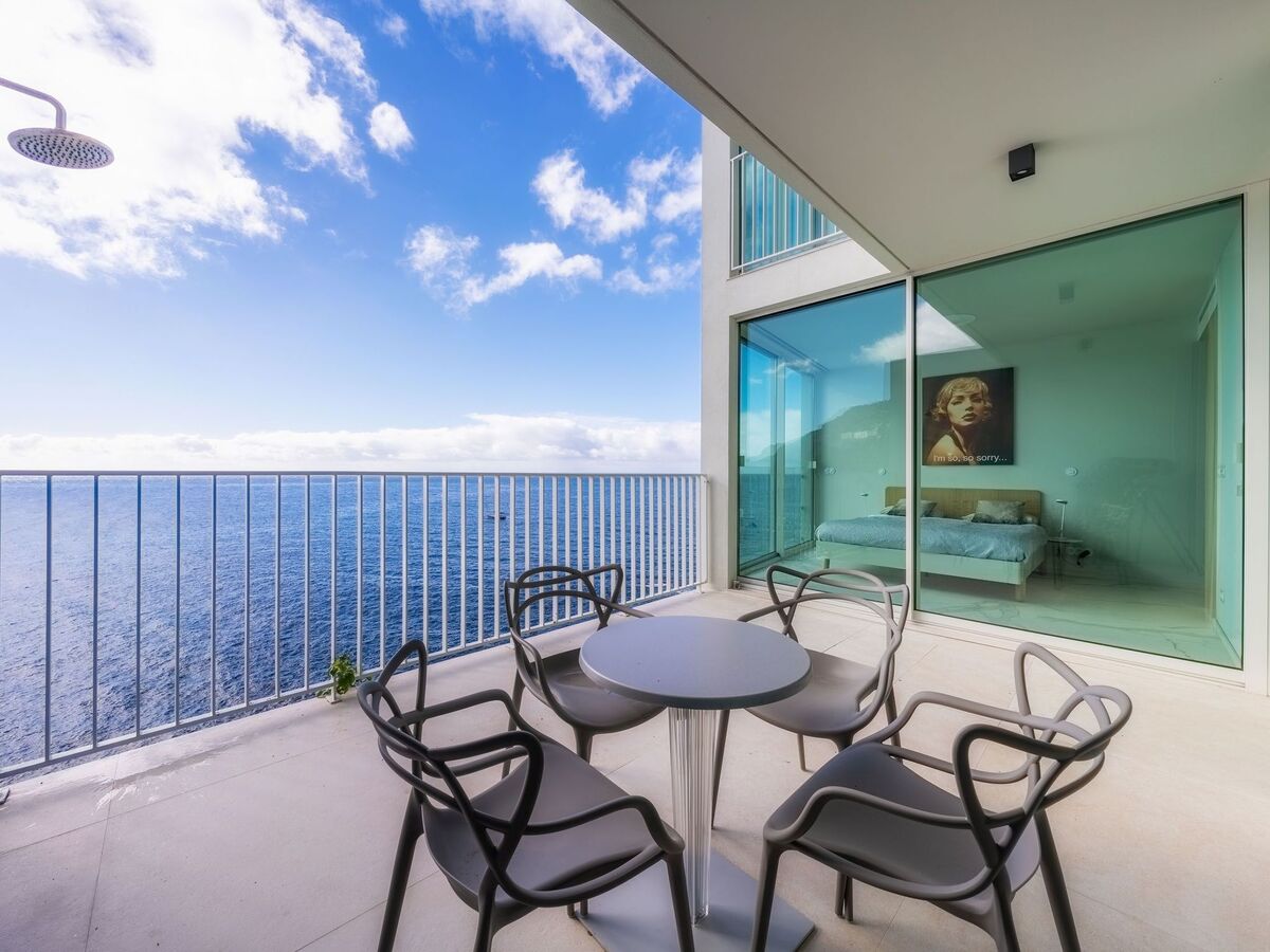 Appartement front de mer Funchal, balcon vue océan - Photo 1