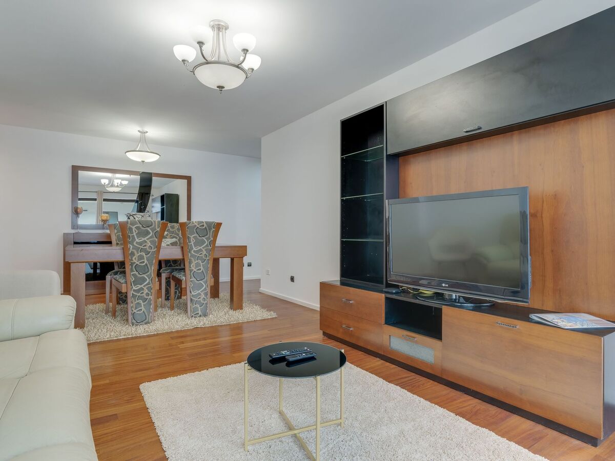 Appartement 2 chambres à Funchal avec garage et balcon - Photo 8