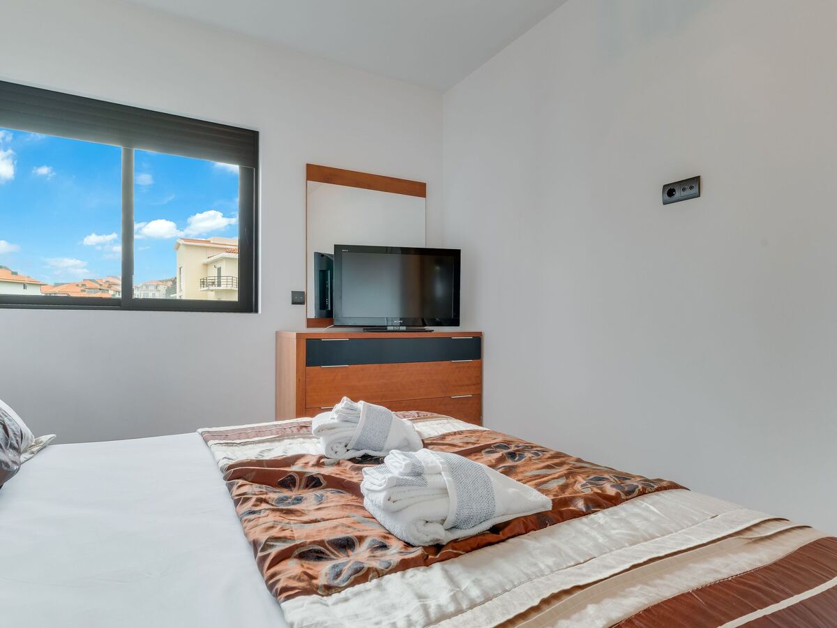 Appartement 2 chambres à Funchal avec garage et balcon - Photo 13