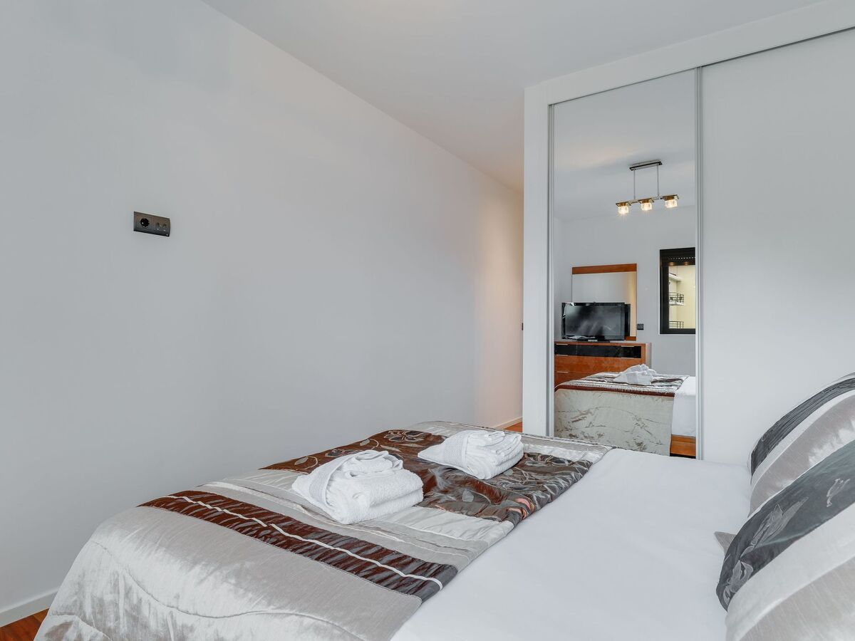 Appartement 2 chambres à Funchal avec garage et balcon - Photo 14