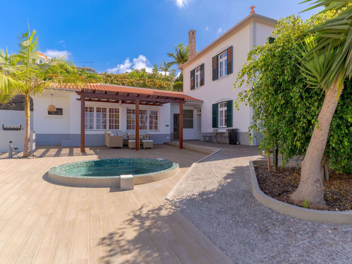 Haus Trollis – Maison vintage avec piscine à Funchal - Photo 26
