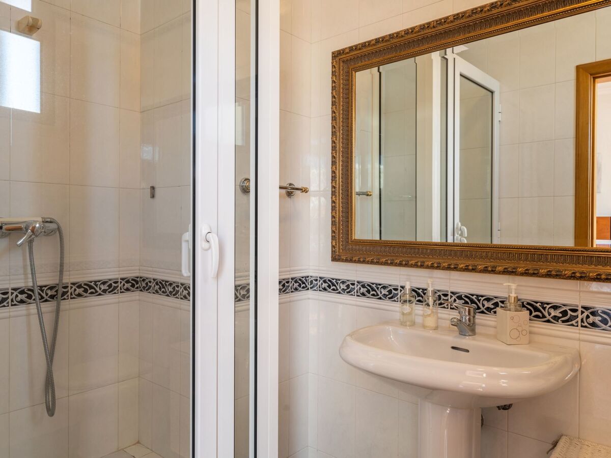 Appartement luxe 3 chambres Funchal, vue mer et 2 parkings - Photo 25