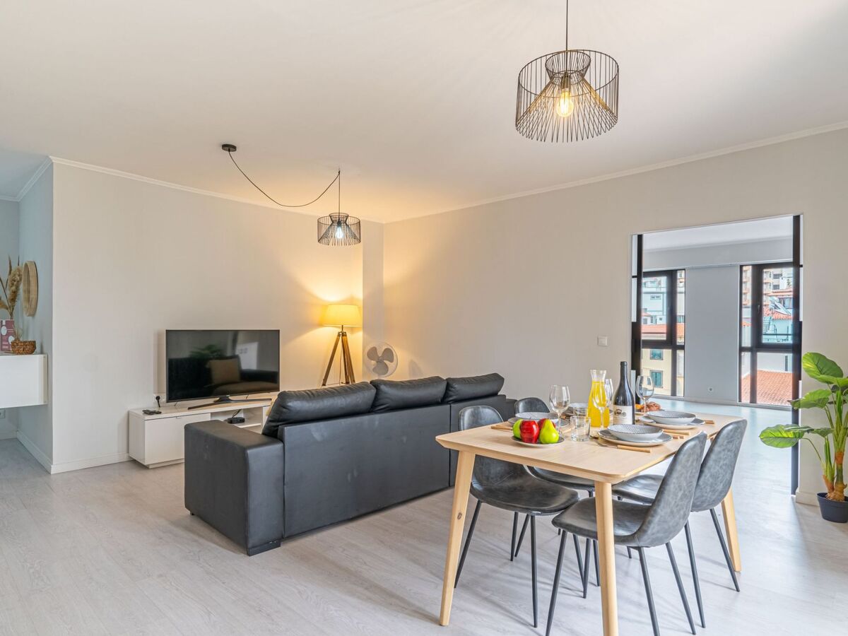 Apartment 81 à Funchal : 1 chambre, parking privé - Photo 11