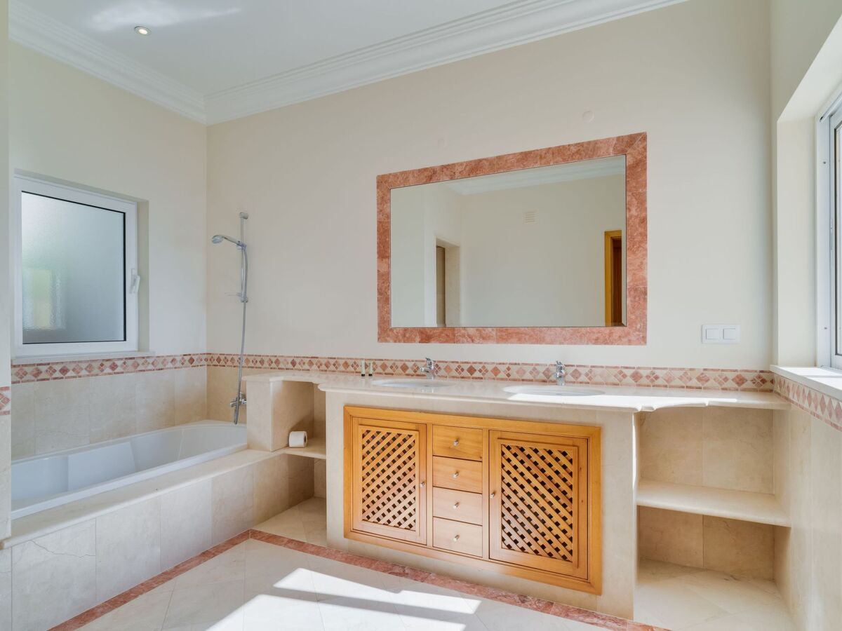 Villa Gasparini - Maison 3 ch, piscine chauffée à Funchal - Photo 7