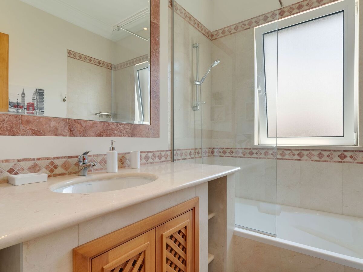 Villa 3 chambres avec vue sur la baie de Funchal - Photo 24