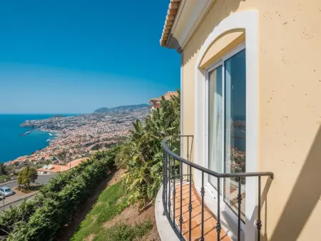 Appartement 1 ch avec piscine commune à Funchal : photo 4