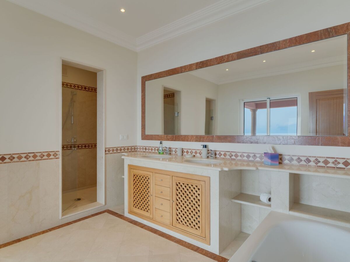 Villa Pembe – Maison 6 pers. avec piscine à Funchal - Photo 26