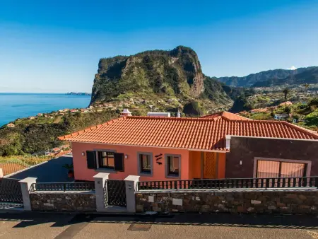 Location maison à Madeira Santana, Elegantes Haus in Santana mit Garten und Grill