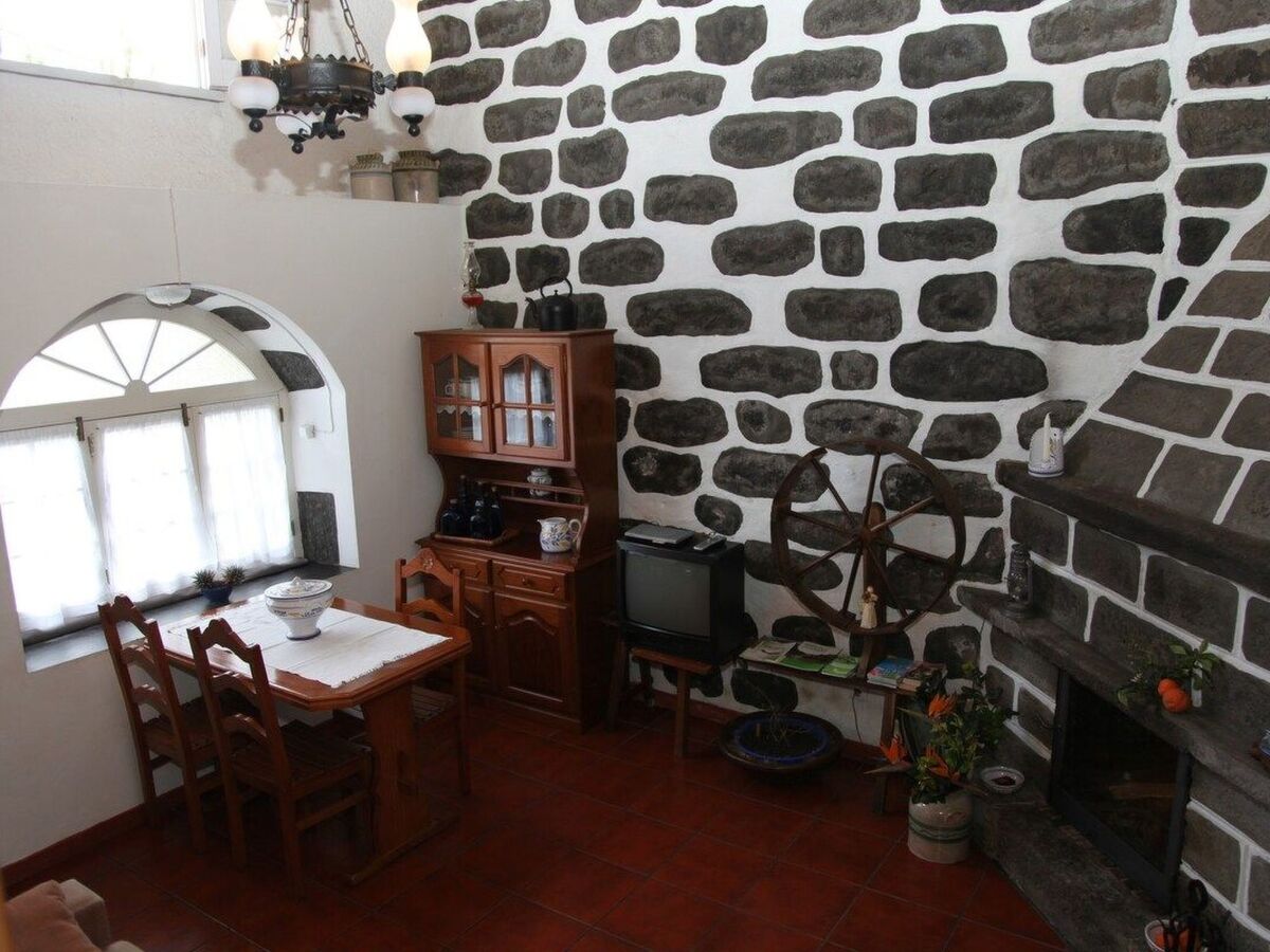 Maison Nordeste aux Açores, jardin partagé à 2 km de la mer - Photo 3