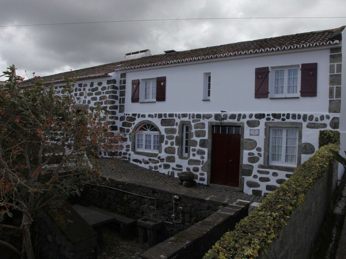 Maison Nordeste aux Açores, jardin partagé à 2 km de la mer - Photo 8