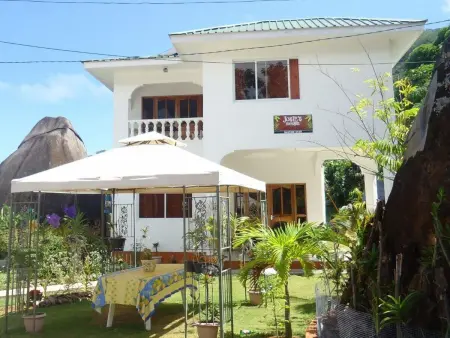 Location appartement à Beau Vallon, Erdgeschosswohnung mit Grill in Mare Anglaise