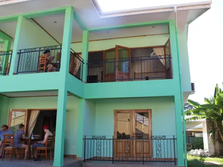 Location appartement à Beau Vallon, Charmante Ferienwohnung in Grand Anse mit Grill