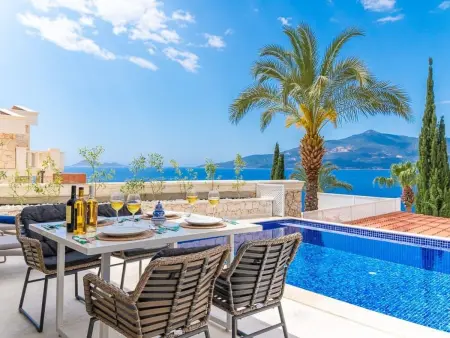 Location maison à Tasagil, Villa direkt am Meer luxuriös für 4 Personen