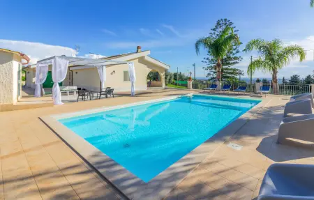 Location maison à Floridia