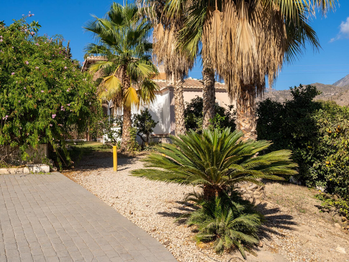 Villa 5 chambres Nerja : piscine, vue mer et montagnes - Photo 13