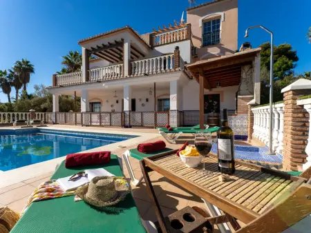 Villa spacieuse avec piscine privée et WiFi à Nerja - Photo 3