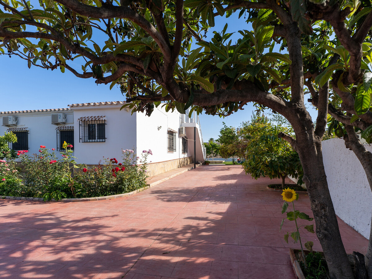 Villa 3 chambres, piscine privée 7x4m à Nerja - Photo 16