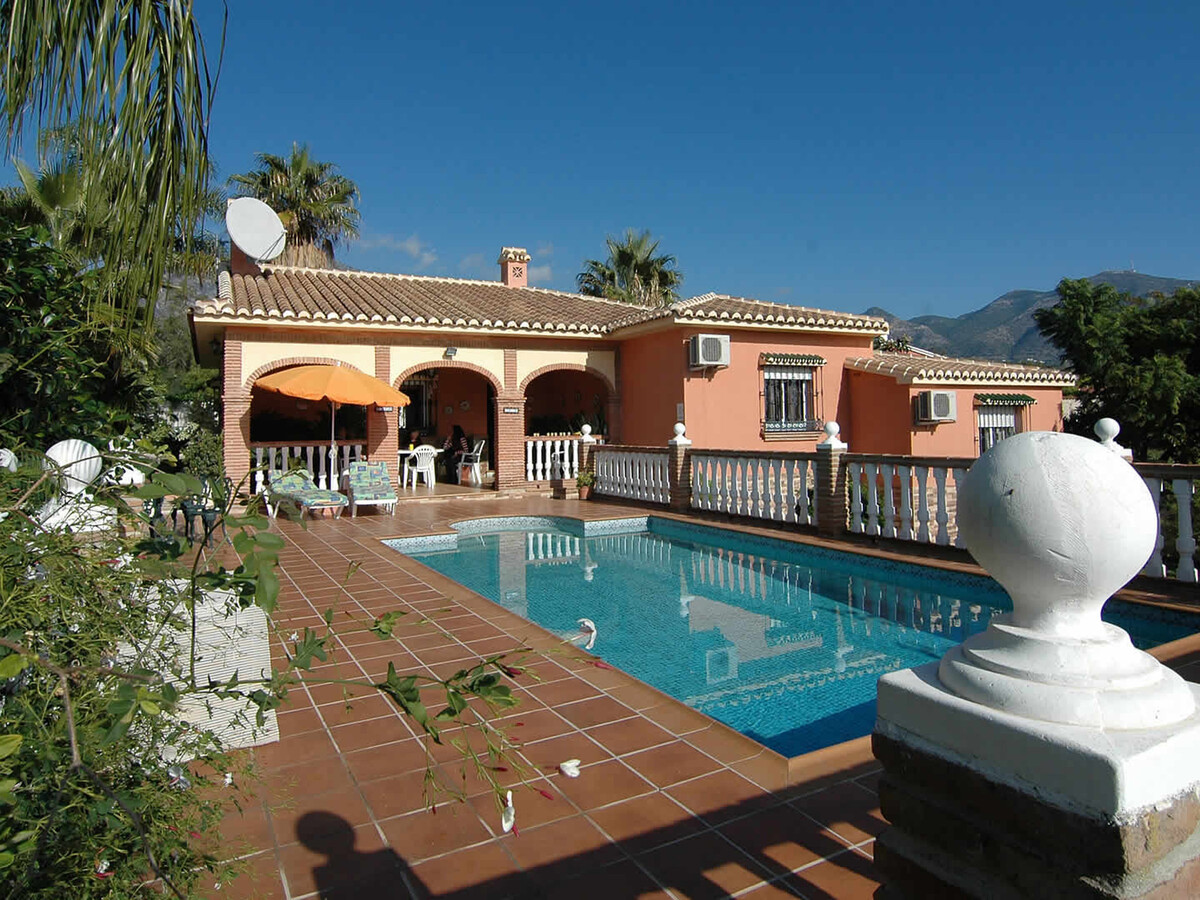 Villa La Palma à Mijas : piscine 8x4m, jardin tropical, vue mer - Photo 3