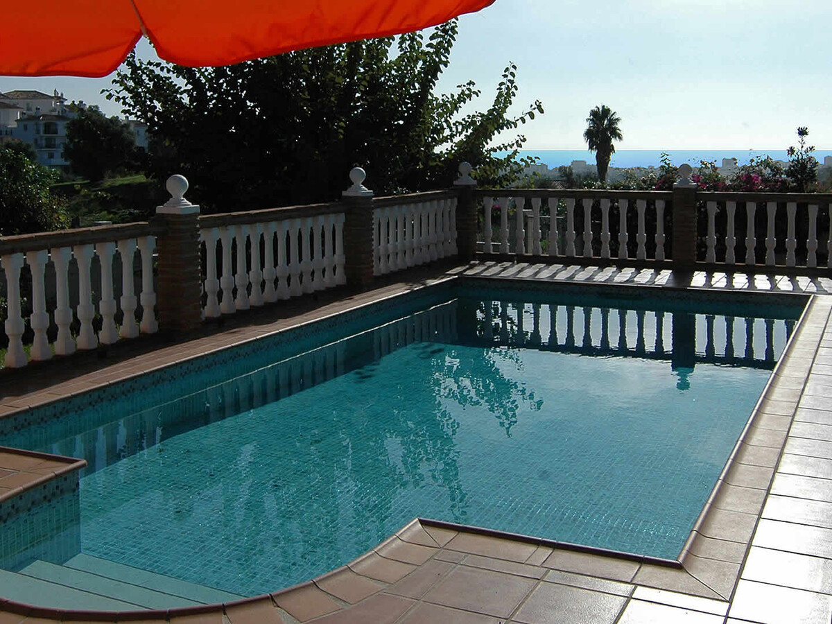 Villa La Palma à Mijas : piscine 8x4m, jardin tropical, vue mer - Photo 6