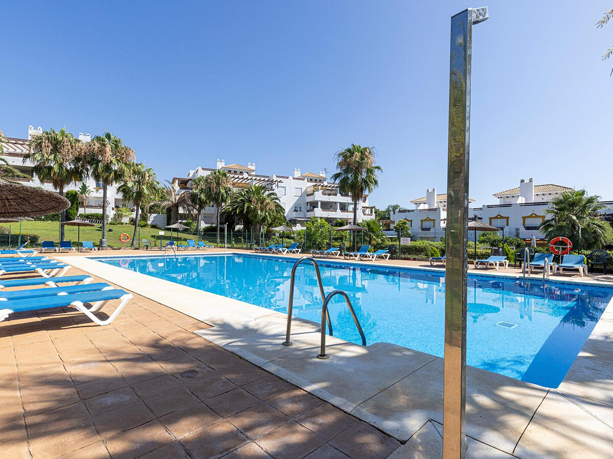 Appartement 3 chambres, piscine commune à 1 km de la plage - Photo 2