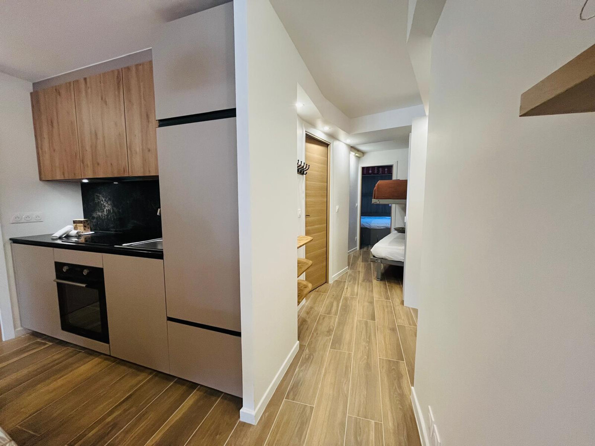 Appartement rénové Méribel, vue montagne, balcon ouest - Photo 7