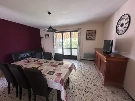 Appartement spacieux 3 pièces, terrasse et parking privé, 7 couchages : photo 7