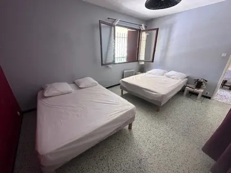 Appartement spacieux 3 pièces, terrasse et parking privé, 7 couchages : photo 14
