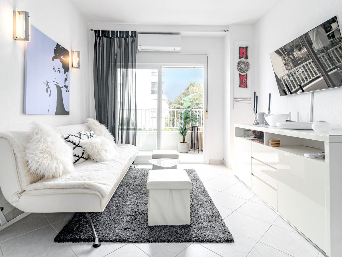 T2 Marbella avec piscine collective et parking - Photo 15