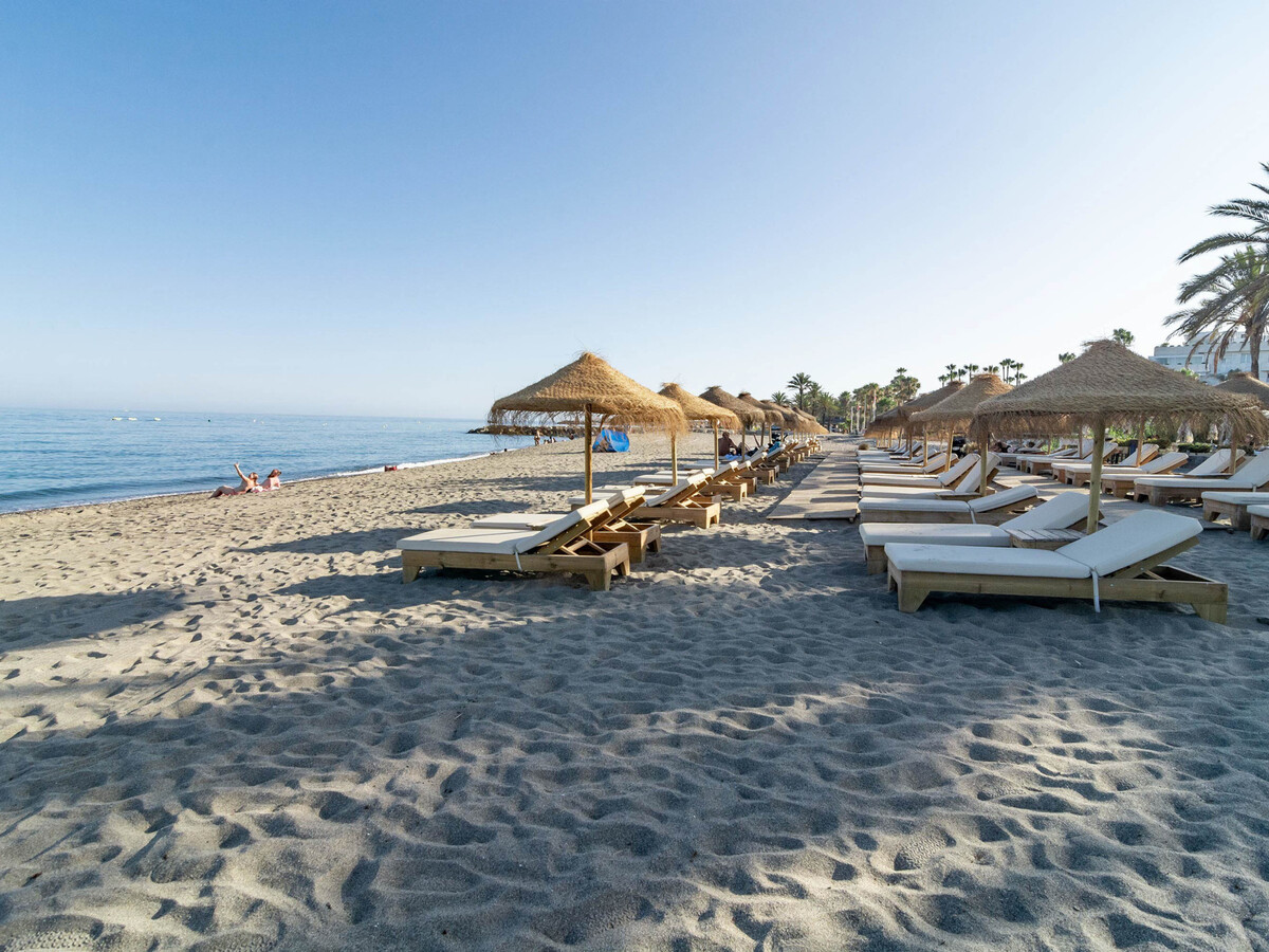 T2 Marbella avec piscine collective et parking - Photo 30