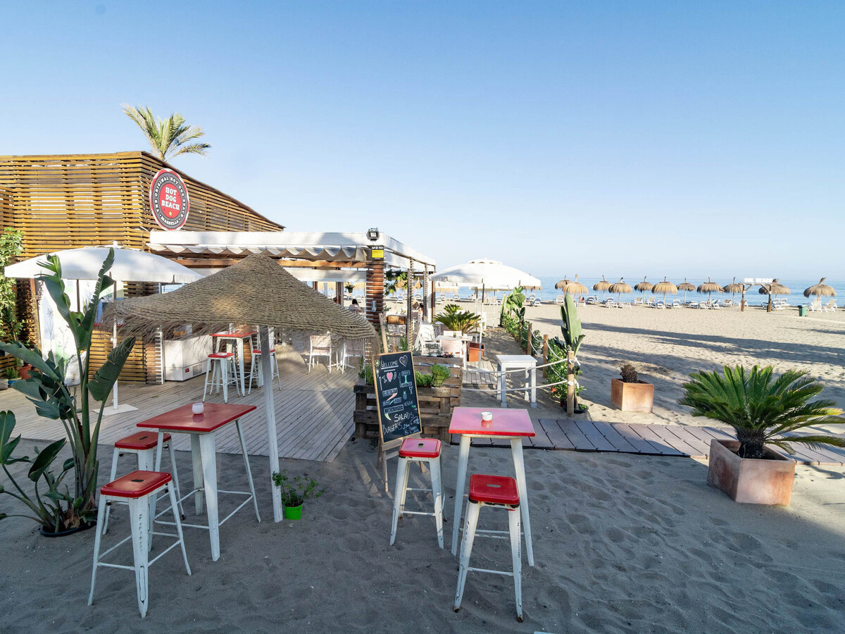 T2 Marbella avec piscine collective et parking - Photo 31