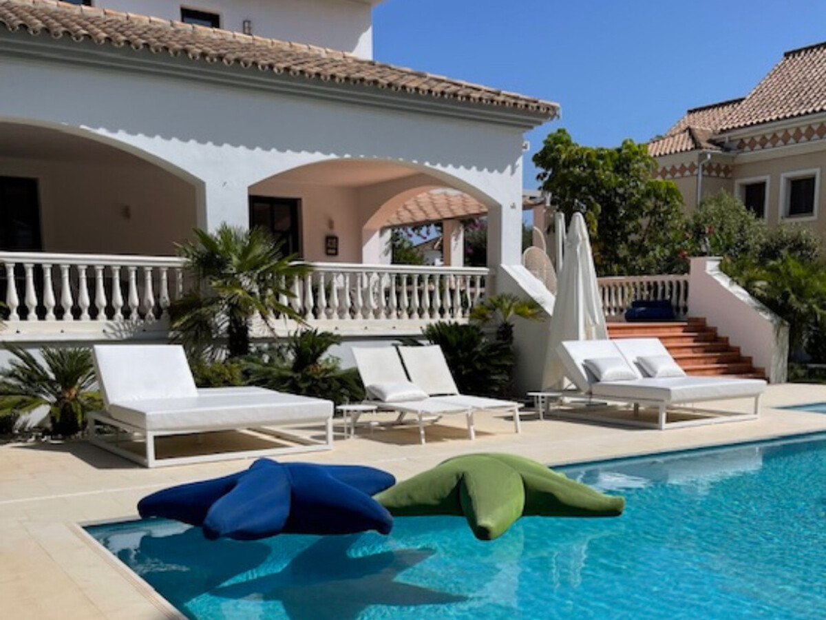 Villa 5 chambres, 550 m², piscine privée à San Pedro - Photo 2