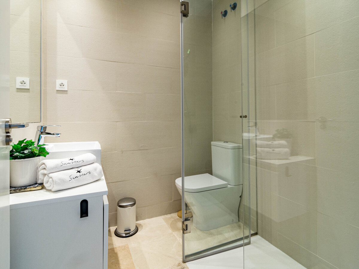 Appartement 2 ch avec piscine, sauna et jacuzzi - Photo 24