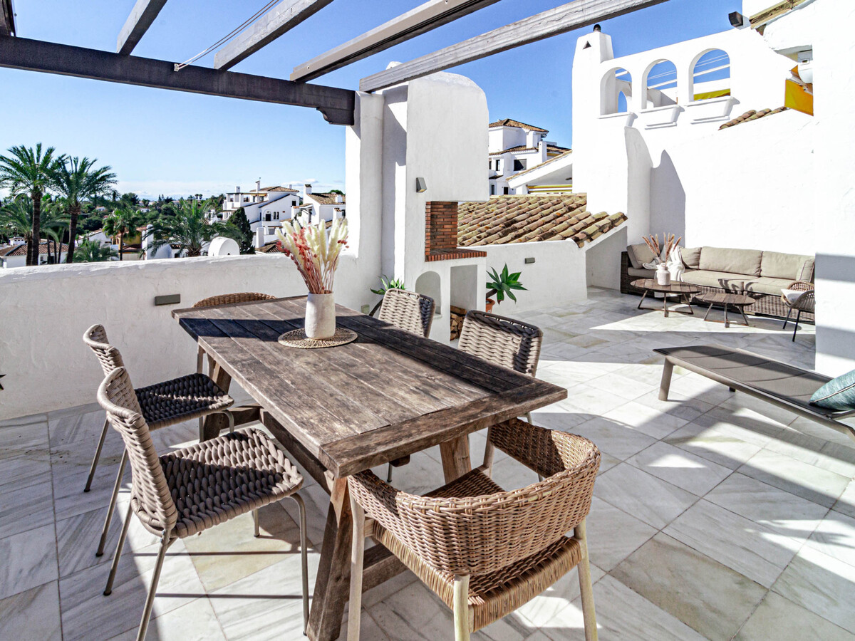 Appartement 3 chambres vue mer à Nueva Andalucia - Photo 2