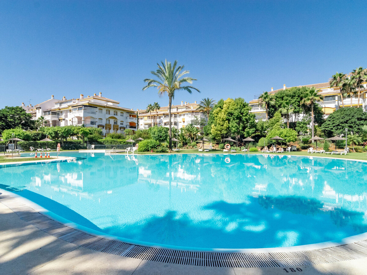 Appart 2 chambres Marbella, piscine et parking - Photo 2