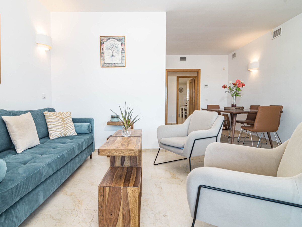 Appartement 2 chambres avec terrasse et piscine - Photo 3